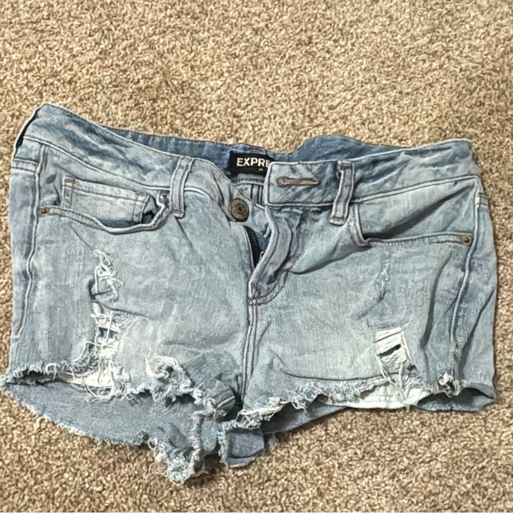 Express Shorts